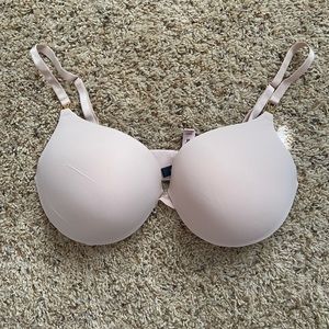 NWT Victoria’s Secret Bra 36DDD